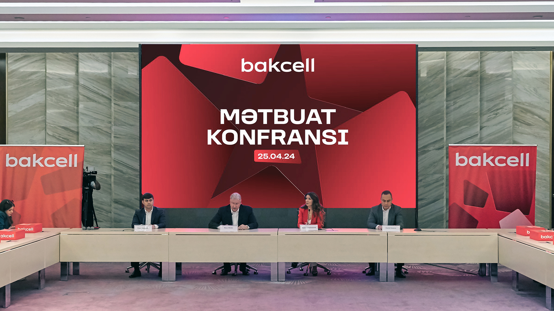 BAKCELL İLƏ İNNOVASİYA DÖVRÜ BAŞLAYIR!
