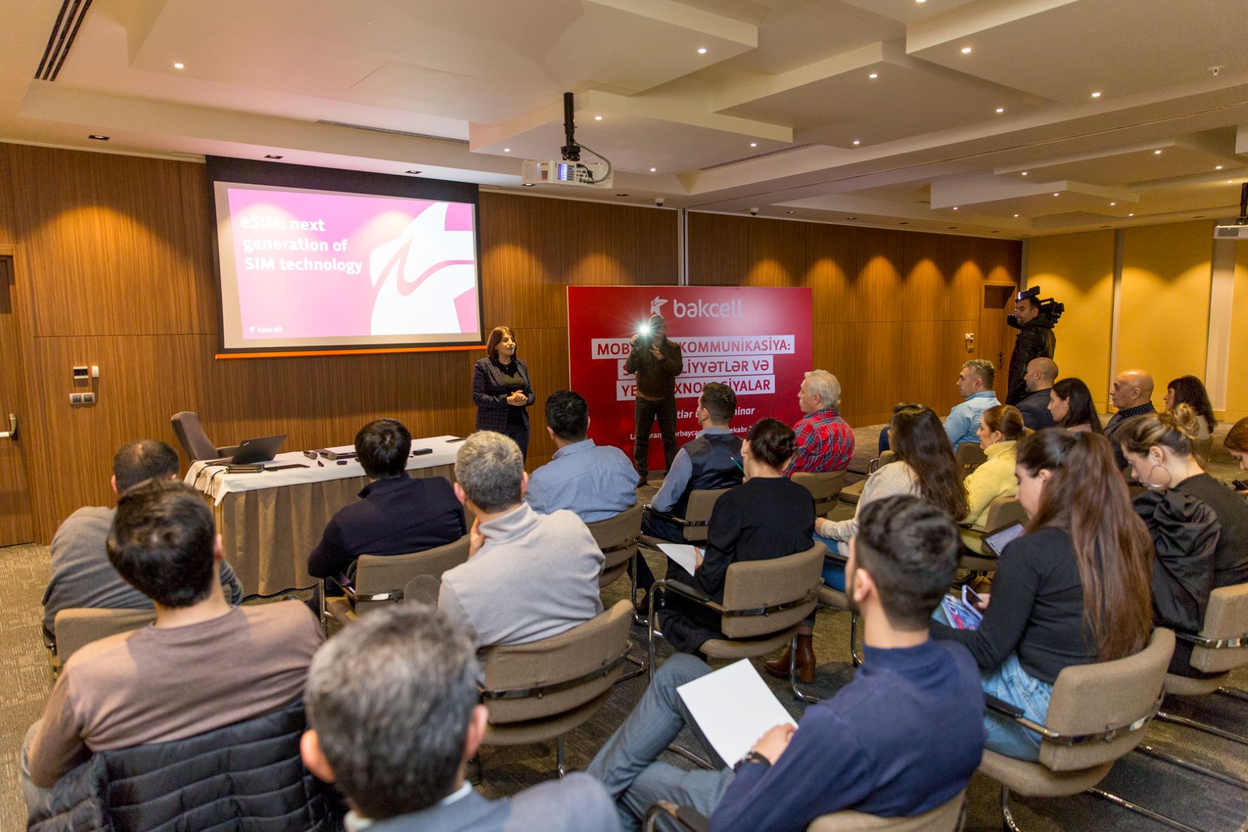 Bakcell jurnalistlər üçün seminar keçirib